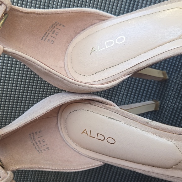 Size 10 - Aldo Strappy Sandals - Picture 3 of 9